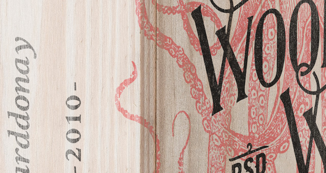 红酒木盒包装设计PSD贴图模板Psd Wine Wood B