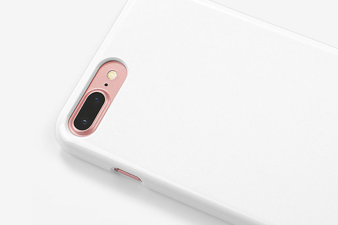 iPhone 8+ Plastic Case Mockup