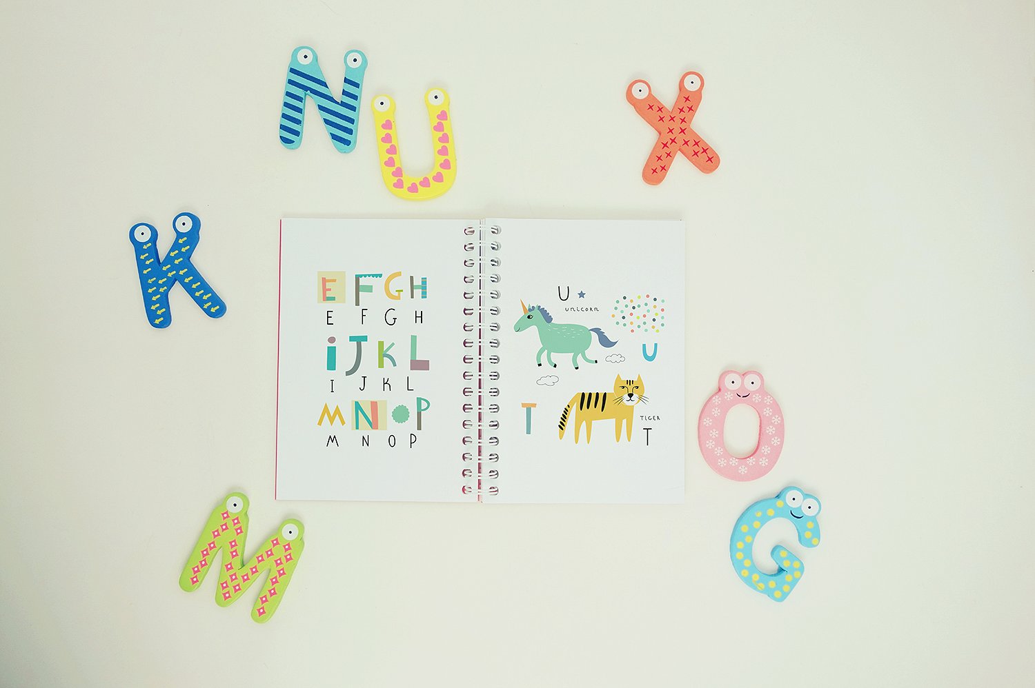 创意动物字母设计素材Zoo Alphabet