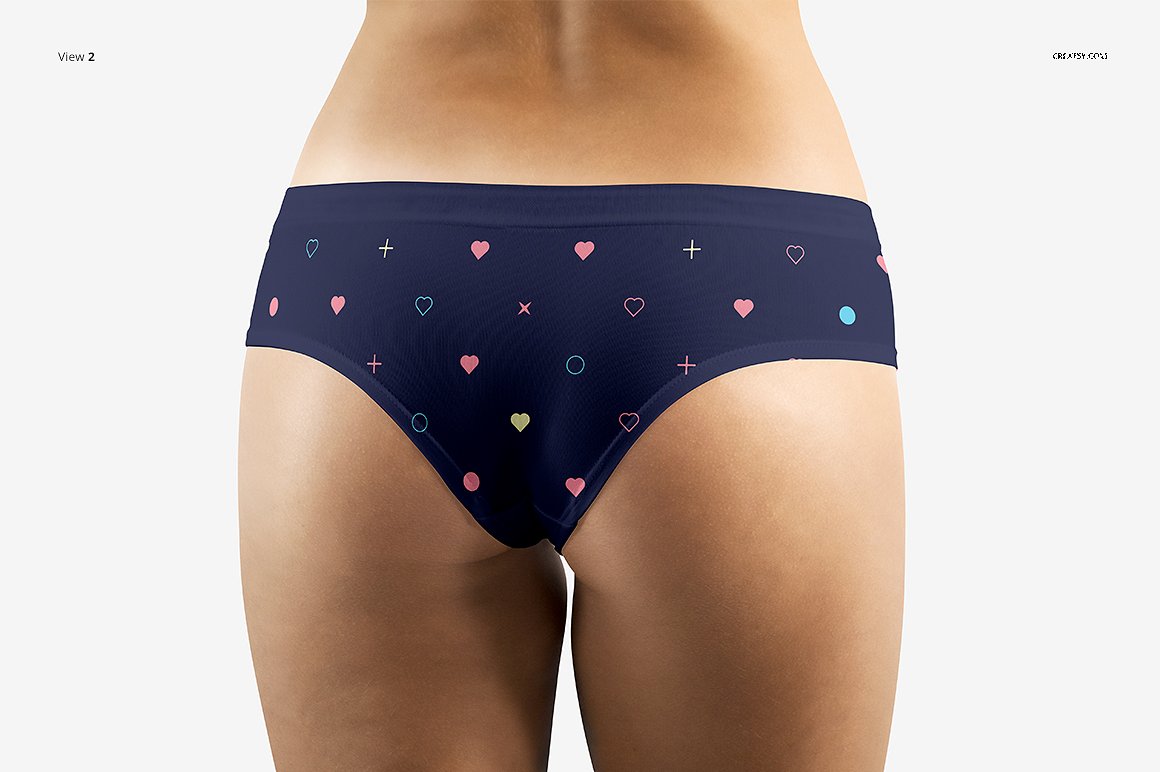 高清晰的女性内裤Women_s Briefs Mockup