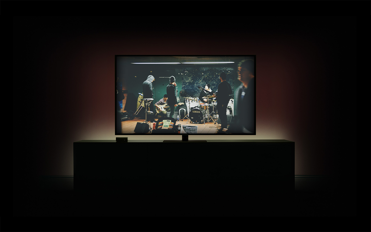 苹果电视电影院场景展示样机模版 Apple TV Mocku