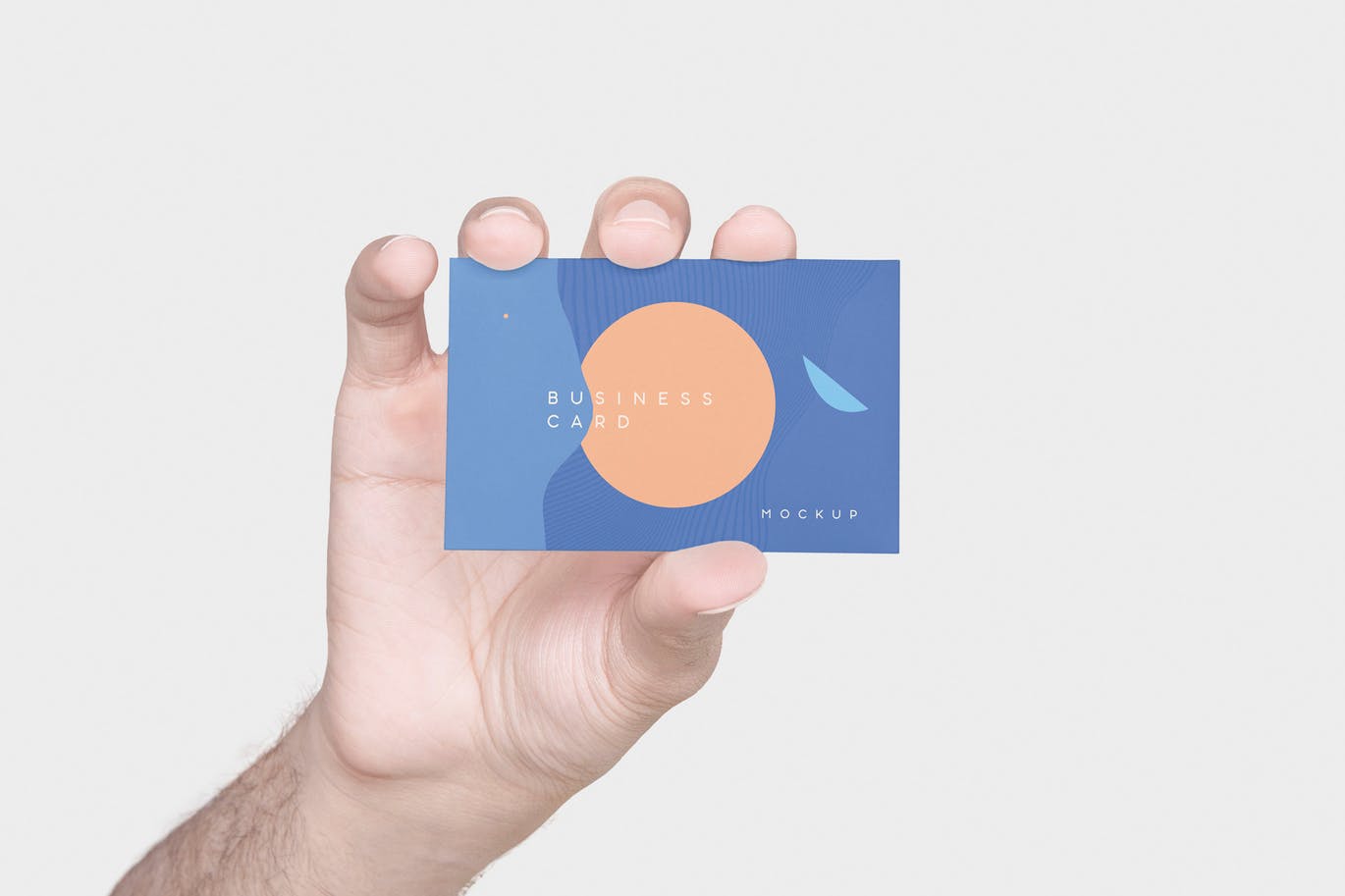 多用途的手持名片设计VI样机business-card-mo