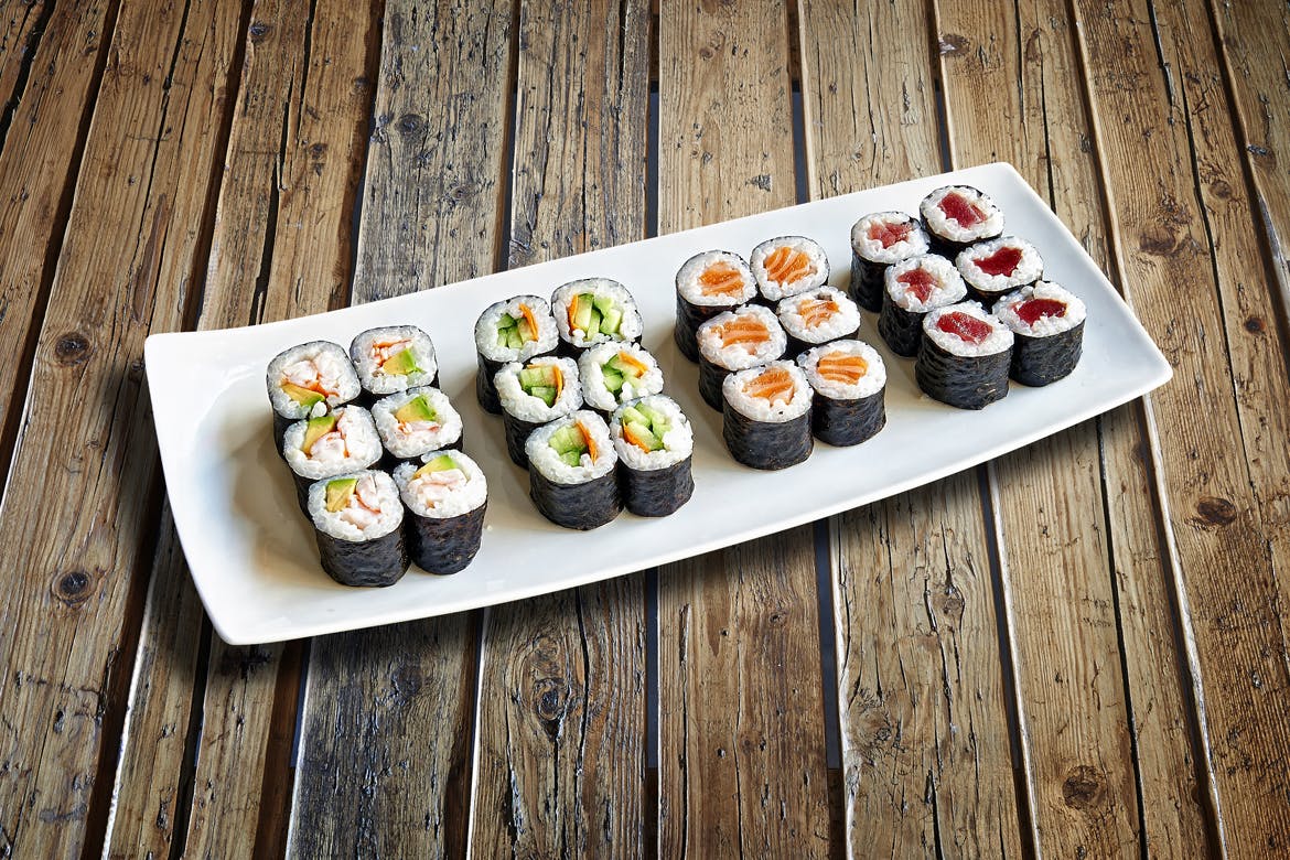 高品质的日本料理寿司VI样机展示模型 sushis-maki