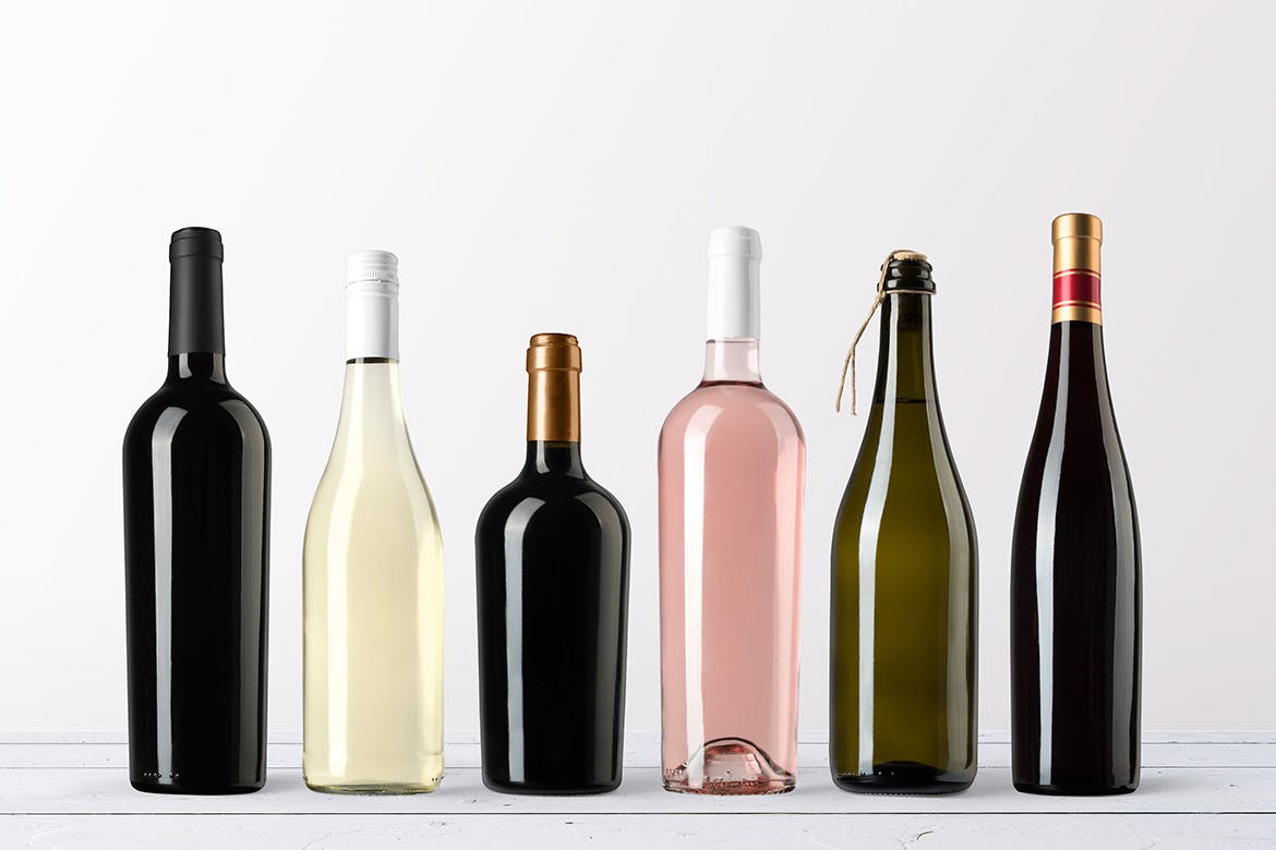 高品质的红酒包装设计wine-bottles-mockups