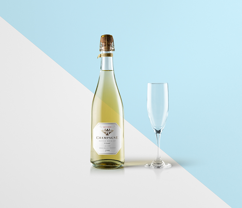 蓝白色简洁风格香槟杯样机贴图展示模板
