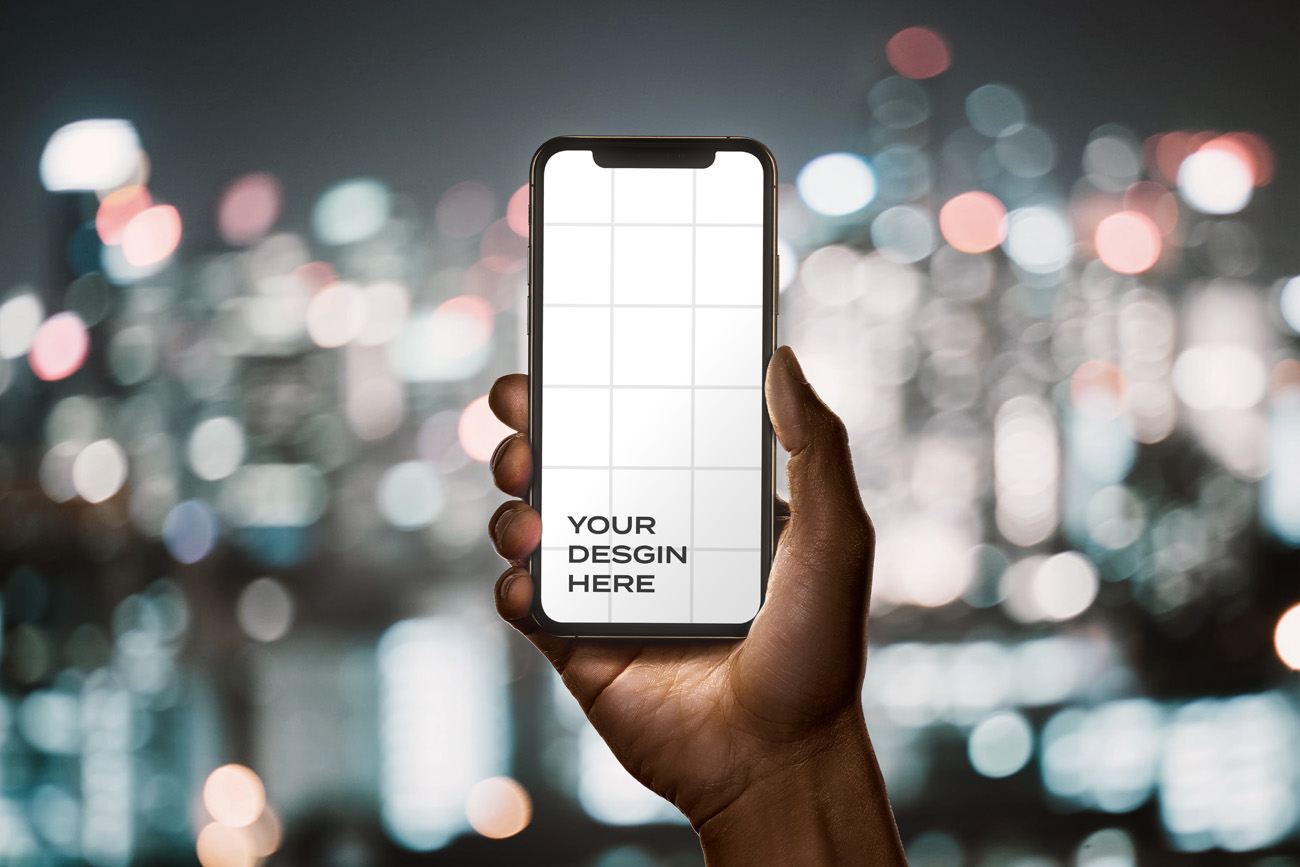 手持最新智能手机都市夜景场景iPhone样机UI提案素材AP