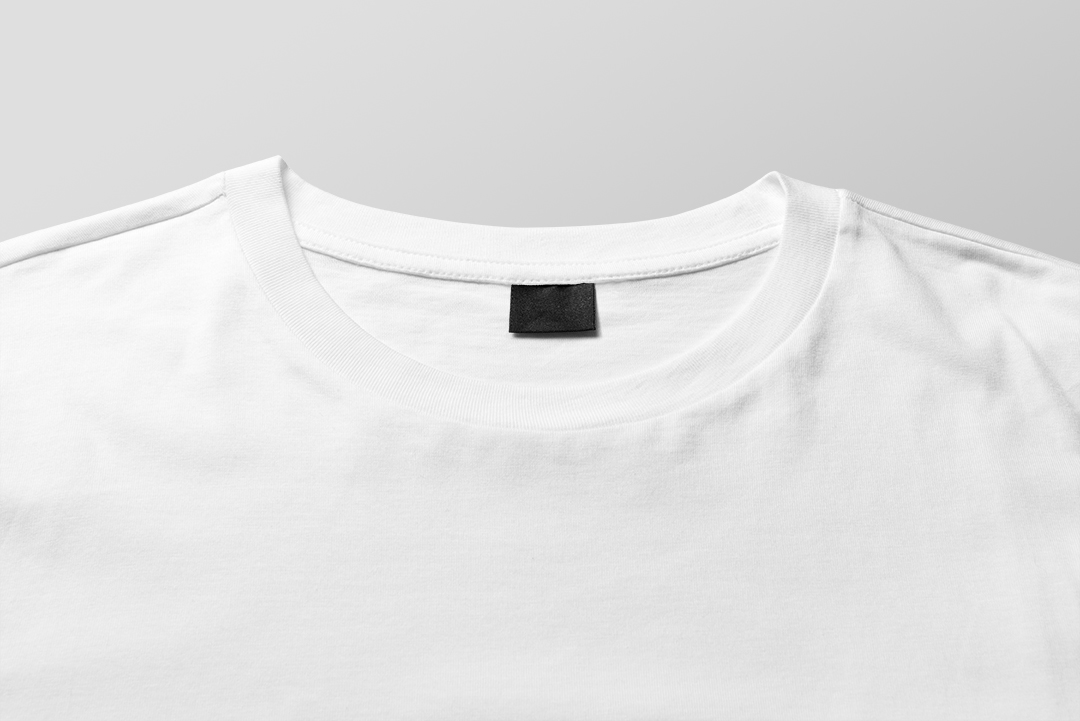 T恤标签衣服领标品牌标设计展示样机提案PSD模板 T-shi