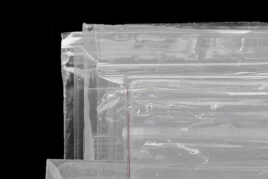 4K分辨率透明褶皱废弃塑料自封袋包装PNG免抠图片设计素材